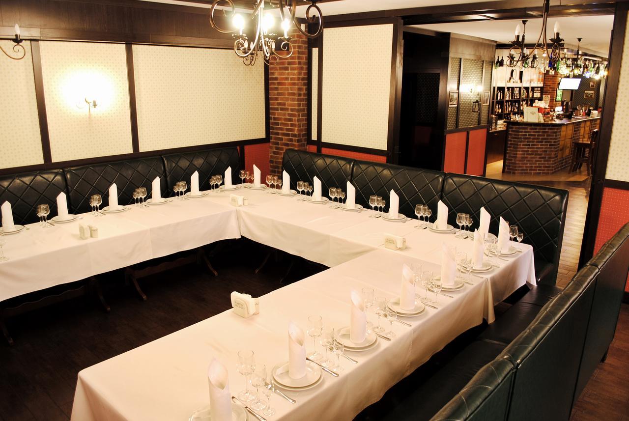 Hotel Restaurant Complex Roman'S Vishenki  Buitenkant foto